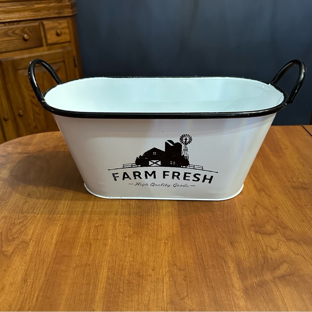 Farm Fresh White Metal Tub